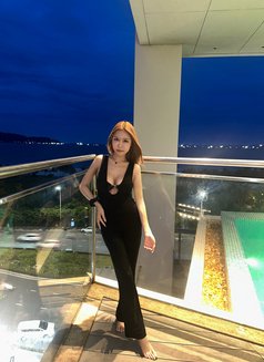 Abigail - puta in Taipei Photo 3 of 8