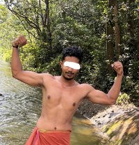 Abin - Acompañantes masculino in Kochi