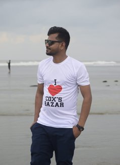 Abir - Male escort in Dhaka Photo 3 of 4