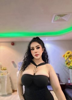 Abir - escort in Riyadh Photo 2 of 4