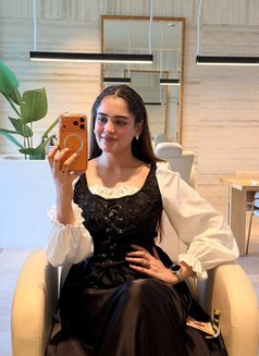 Abira Khan 23 | Pakistani Digi Influence - escort in Dubai Photo 3 of 6
