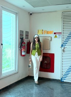 Abira Khan 23 | Pakistani Digi Influence - escort in Dubai Photo 5 of 6