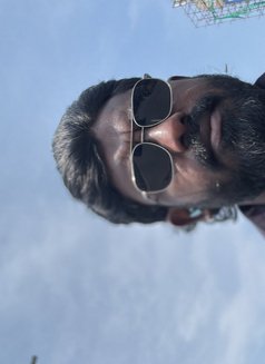 Abishek - Acompañantes masculino in Chennai Photo 3 of 6