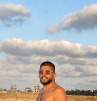 Abo Yazn - Male escort in Beirut