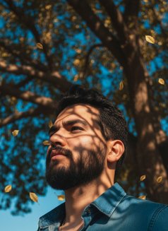 Abood - Male escort in Riyadh Photo 4 of 5