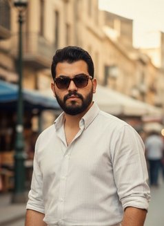 Abood - Male escort in Riyadh Photo 6 of 9