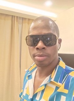 Aboubacar Diallo - Acompañantes masculino in Bangkok Photo 2 of 14