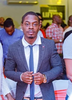 Aboubacar Diallo - Acompañantes masculino in Bangkok Photo 3 of 14