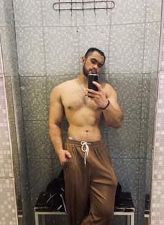 Abraham - Male escort in Riyadh Photo 5 of 5