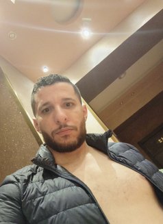 Abu Fahd - Male escort in Cairo Photo 13 of 13