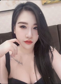 Achara Nin - escort in Singapore Photo 10 of 11