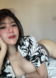 BElla - escort in Gurgaon Photo 1 of 5