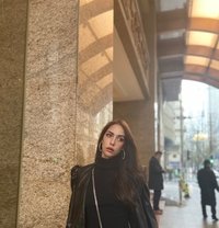 Laura eurasian versatile - Transsexual escort in Amsterdam