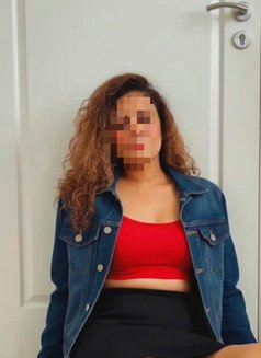 Achini New Active Girl - escort in Colombo Photo 4 of 10