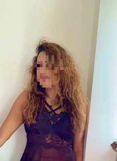 Achini New Active Girl - escort in Colombo Photo 5 of 14