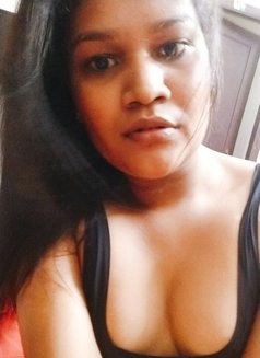 Active Cock Shimale - Transsexual escort in Chennai Photo 2 of 5