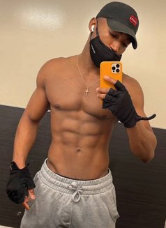 ActiveXXL - Male escort in Dubai Photo 1 of 6