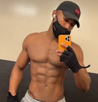 ActiveXXL - Male escort in Dubai