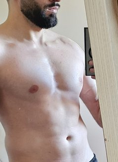 Ad0 - Male escort in Beirut Photo 1 of 4
