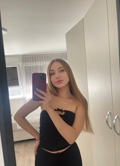 Adaline - escort in Al Manama Photo 14 of 14
