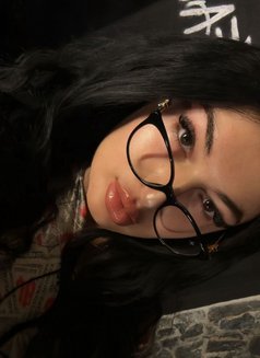 Adaline - escort in İstanbul Photo 2 of 5