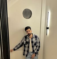 Adam - Male escort in Abu Dhabi