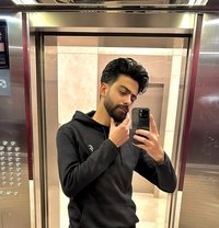 Adam - Male escort in Abu Dhabi