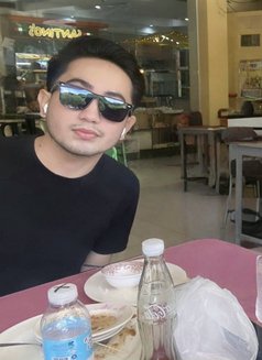 Adam - Male escort in Davao Photo 5 of 7