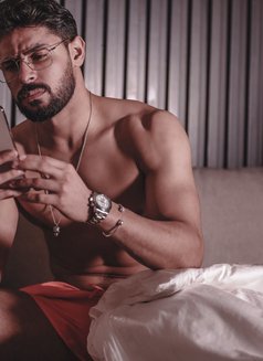 Adam For Couples & Ladies & M - Male escort in Dubai Photo 3 of 10