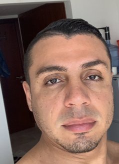 Adam - masseur in Dubai Photo 7 of 7