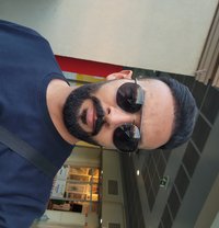 Adam - masseur in İstanbul