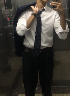 Adam - Male escort in Dubai Photo 2 of 7