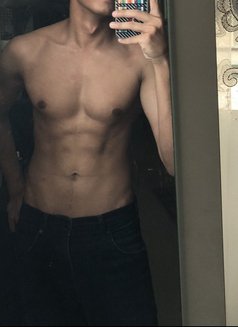 Adam - Male escort in Dubai Photo 5 of 7