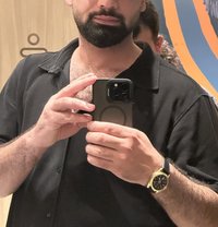 Adam - Male escort in Abu Dhabi