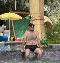 Adam - Male escort in Abu Dhabi