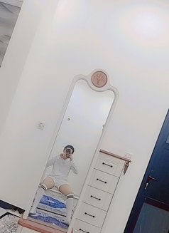 Adam - Male escort in Baghdad Photo 1 of 2