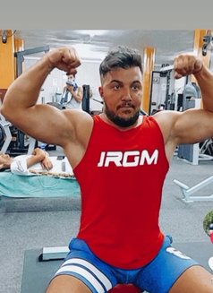 Adam - Male escort in Beirut Photo 7 of 8