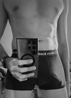 Adam - Acompañantes masculino in Beirut Photo 2 of 2