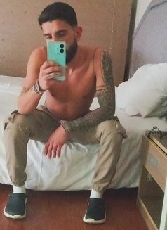 Adam - Male escort in Dubai Photo 3 of 3