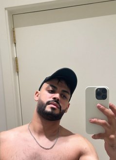 Adam luxury Bisexual - Acompañantes masculino in Dubai Photo 18 of 22