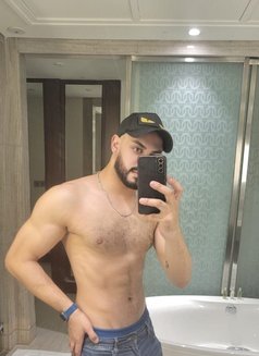 Adam luxury Bisexual - Acompañantes masculino in Dubai Photo 22 of 22