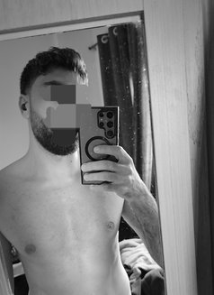 Adam - Male escort in Beirut Photo 1 of 1