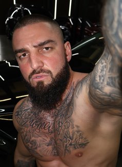 Adam - Male escort in Phuket Photo 3 of 10
