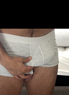 Adam - masseur in Riyadh Photo 1 of 2