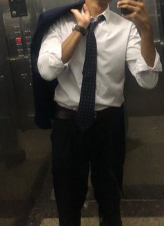 Adam Smith - Acompañantes masculino in Ajmān Photo 2 of 2