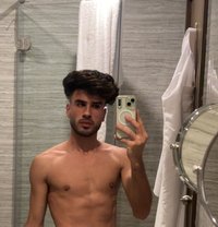 Adam23 - masseur in Riyadh
