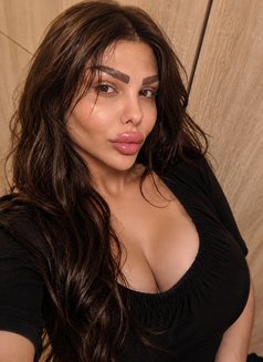 AdaRa - Acompañantes transexual in Beirut Photo 19 of 21