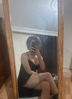 Adasu - Transsexual escort in İstanbul Photo 4 of 7