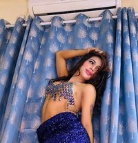 Adda Khan - Transsexual escort in Mumbai Photo 27 of 30