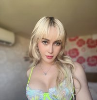 Addictive Jassy Top&Bottom - Transsexual escort in Taipei Photo 3 of 20